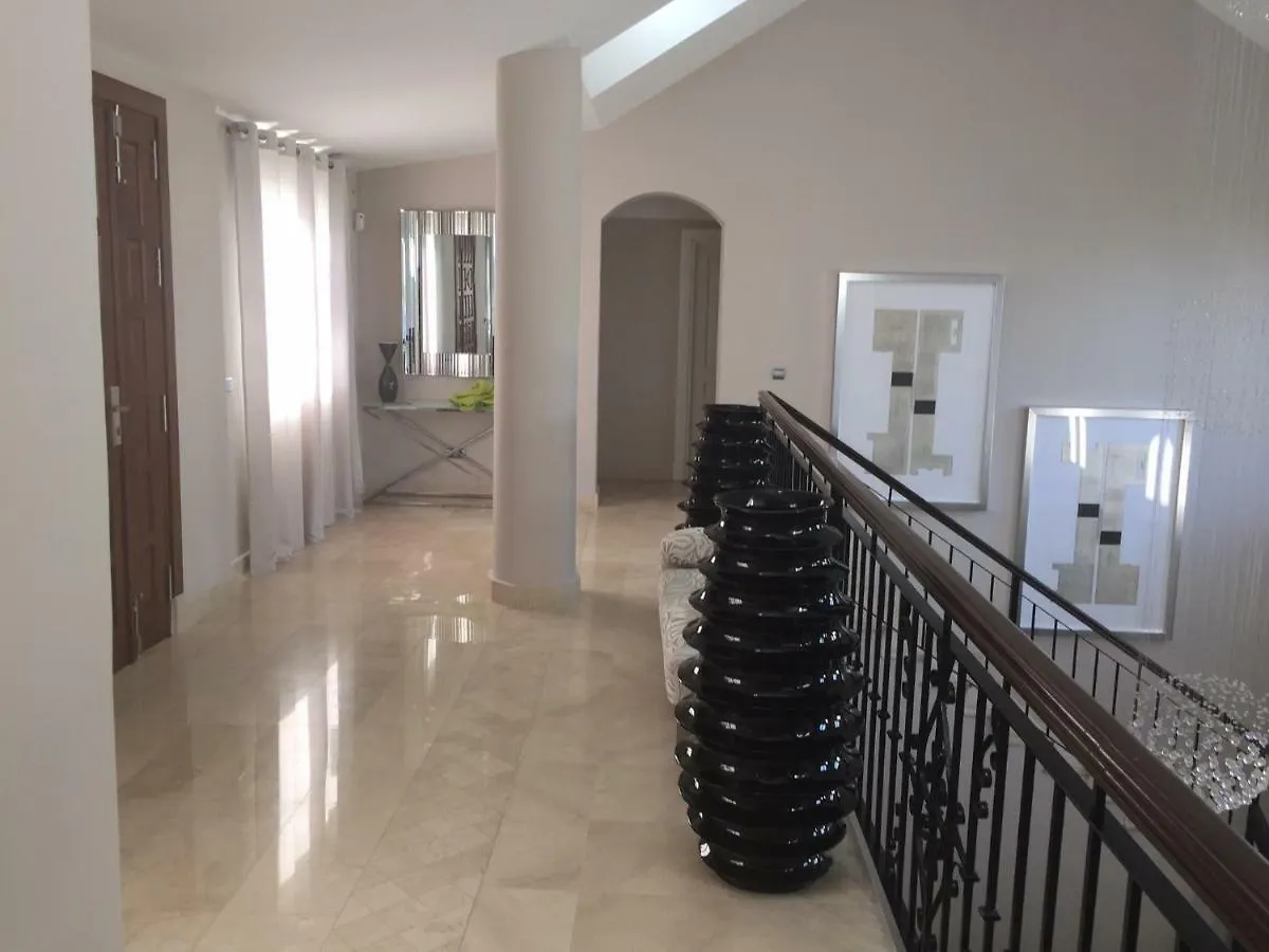 Homestay Villa Maracana Marbella