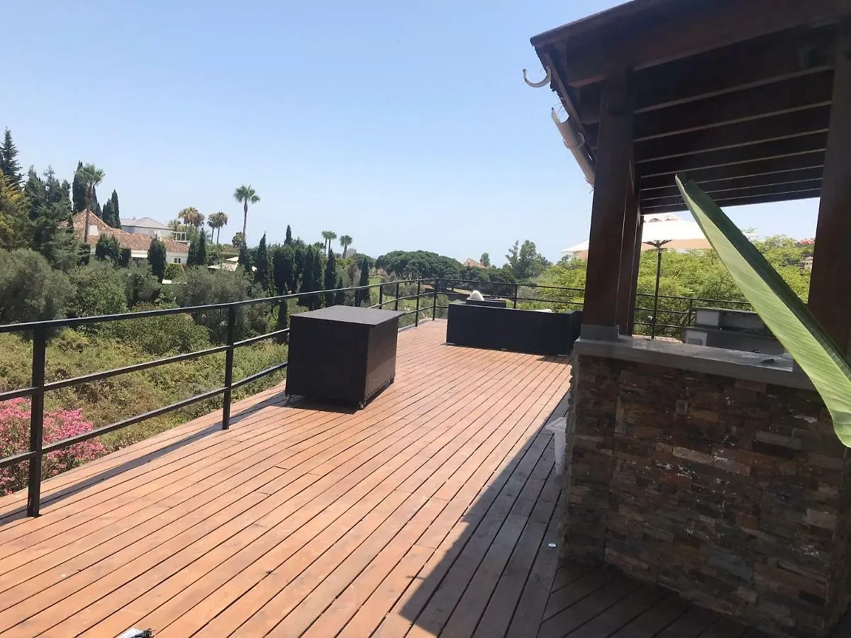 Homestay Villa Maracana Marbella