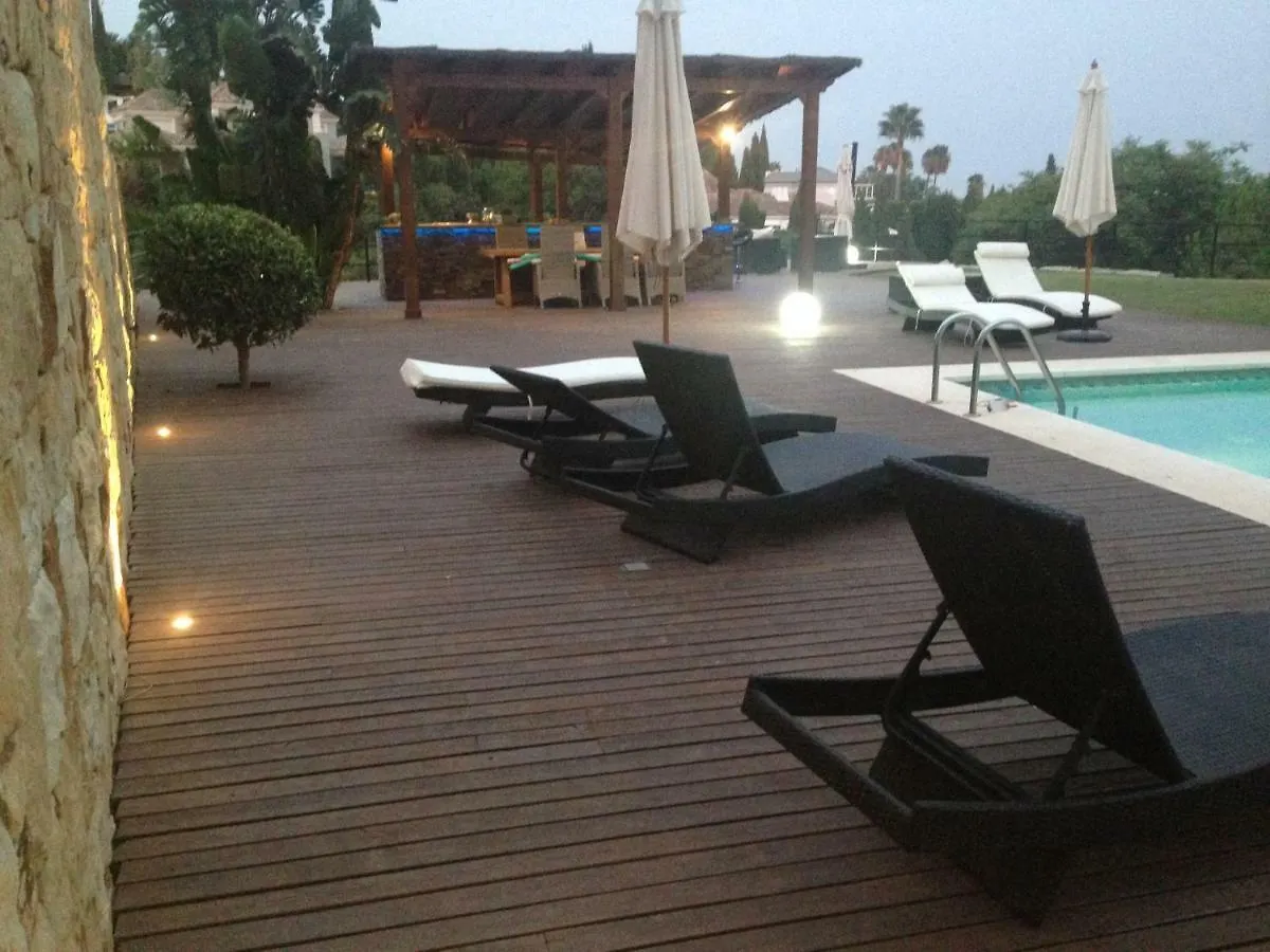 Homestay Villa Maracana Marbella Spain